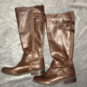 Guess boots